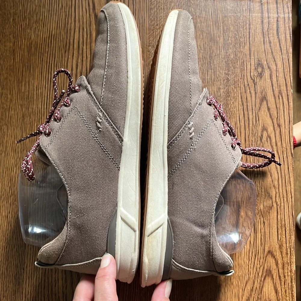 REEF Women's Rover Low Beige Textile Canvas Lace-Up Sneaker, Women’s Sz 10